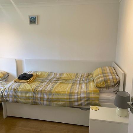 Bumblebee Lodge Saint Cleer Ngoại thất bức ảnh